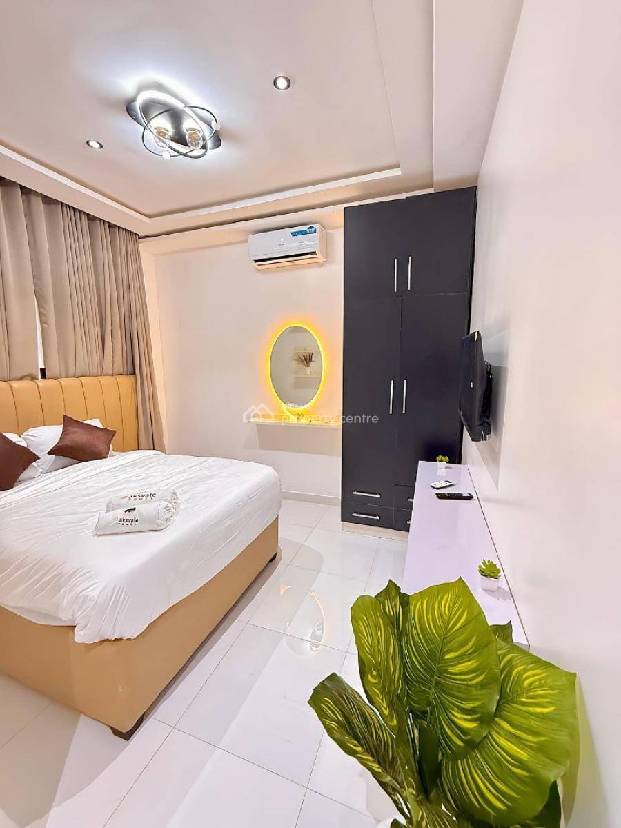 Oaksvale 4 Bedroom Apartment, Ken Carol Estate, Ogui Road, Enugu, Enugu, Flat / Apartment Short Let