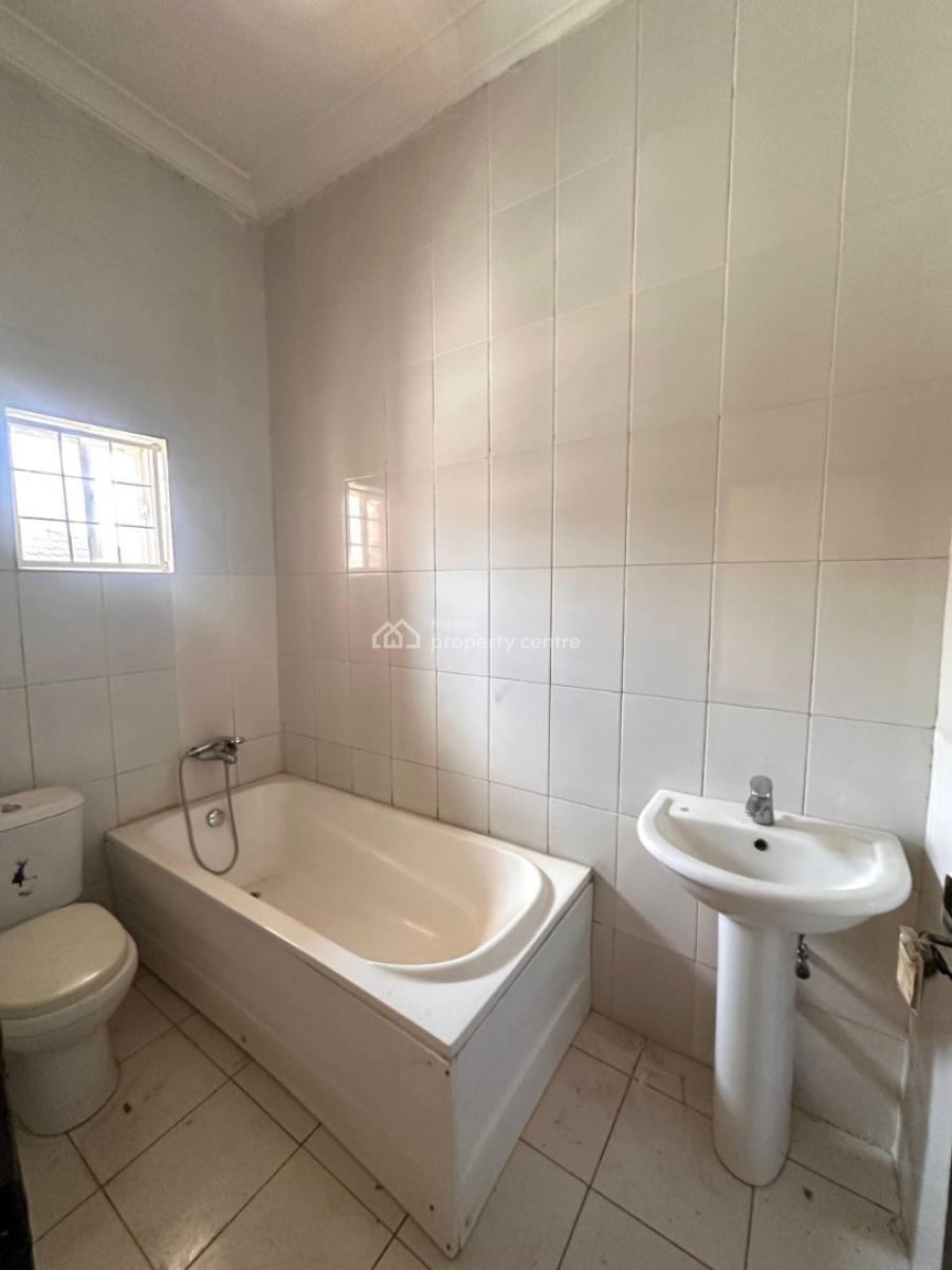 Standard 3 Bedroom Flat. Ground and 3rd Floor, Gilmore, Jahi, Abuja, Flat / Apartment for Rent