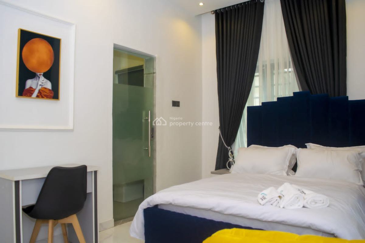 2 Bedroom Apartment, Surulere, Lagos, Flat / Apartment Short Let