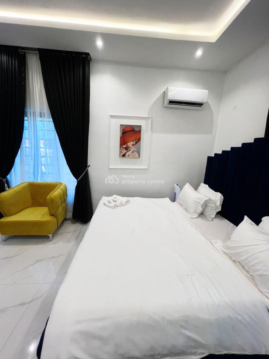 2 Bedroom Apartment, Surulere, Lagos, Flat / Apartment Short Let