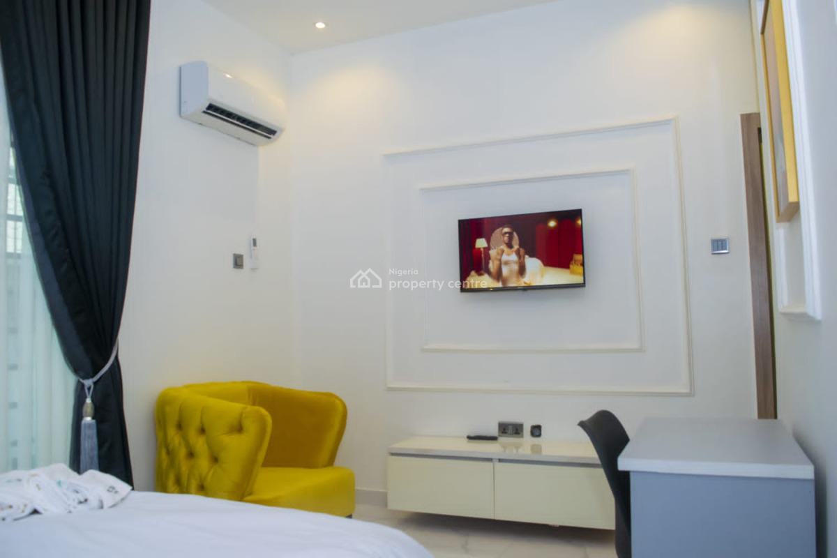 2 Bedroom Apartment, Surulere, Lagos, Flat / Apartment Short Let