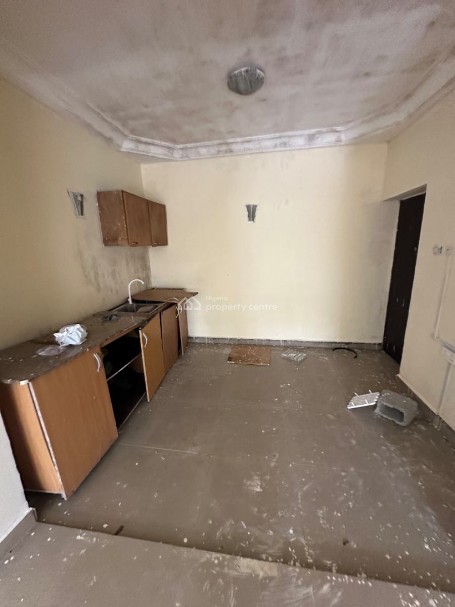 a Massively Massive One Room Self Contain Apartment in a Decent Estate, Off 69 Road 6th Avenue, Gwarinpa, Abuja, Self Contain (single Rooms) for Rent