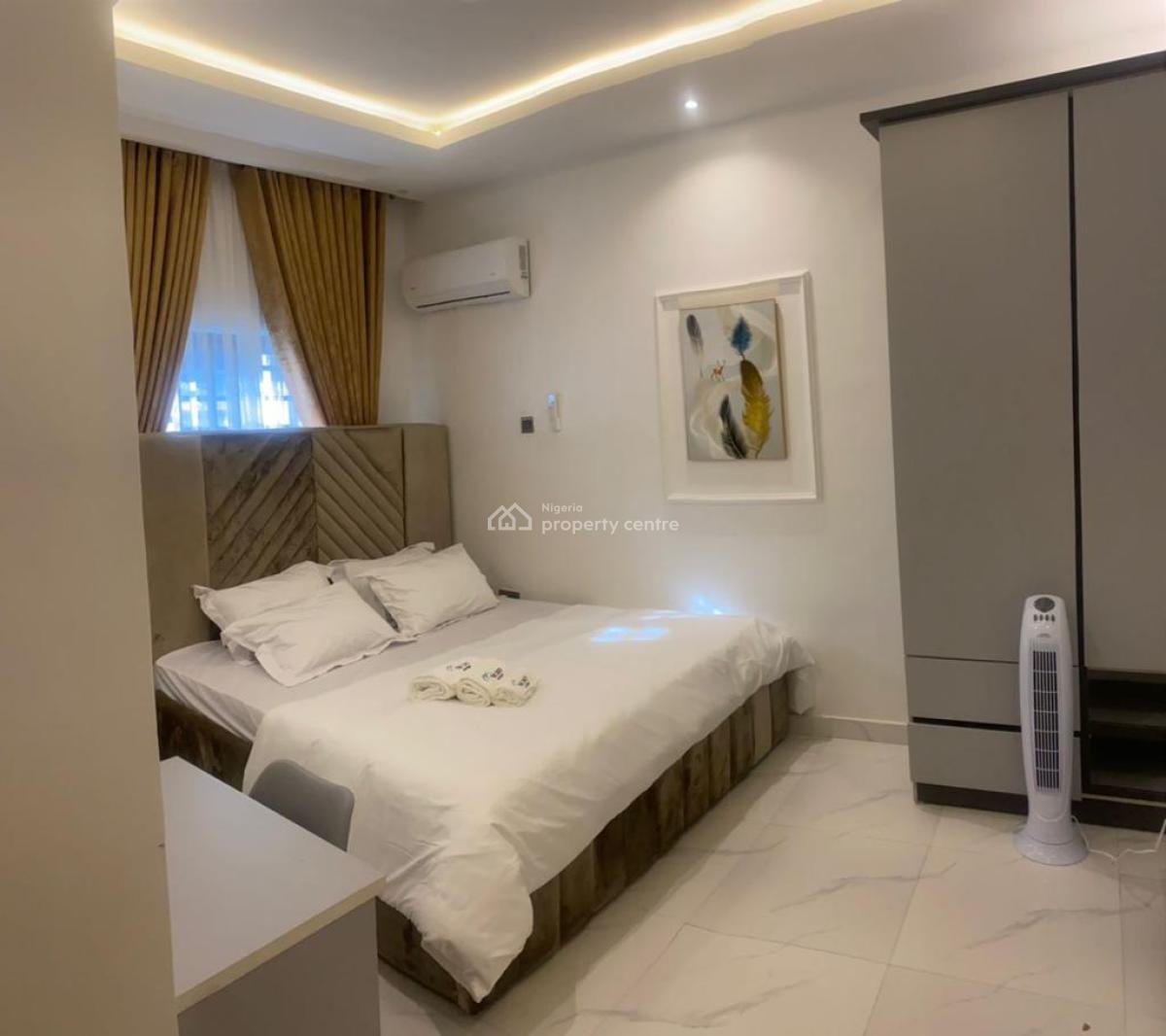 2 Bedroom Apartment, Surulere, Lagos, Flat / Apartment Short Let