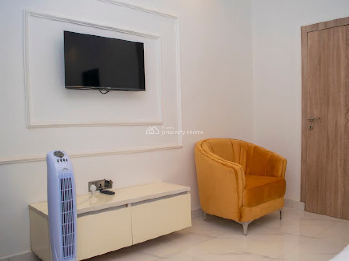 2 Bedroom Apartment, Surulere, Lagos, Flat / Apartment Short Let