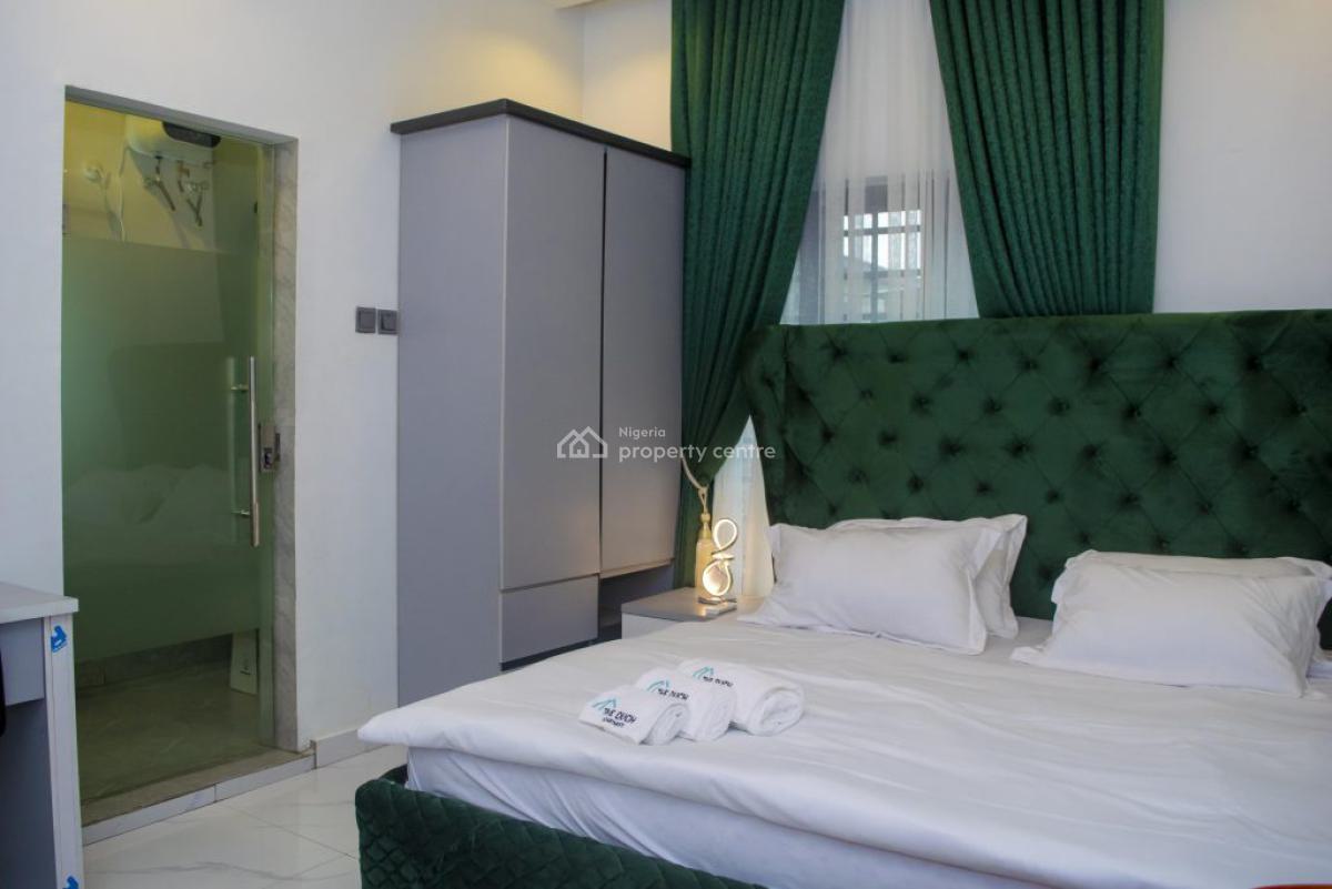 2 Bedroom Apartment, Surulere, Lagos, Flat / Apartment Short Let