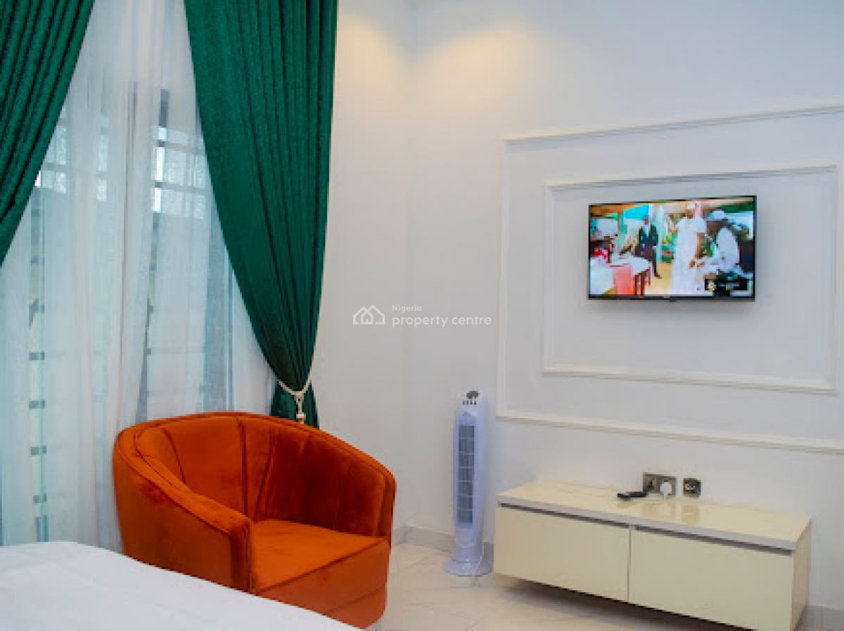 2 Bedroom Apartment, Surulere, Lagos, Flat / Apartment Short Let