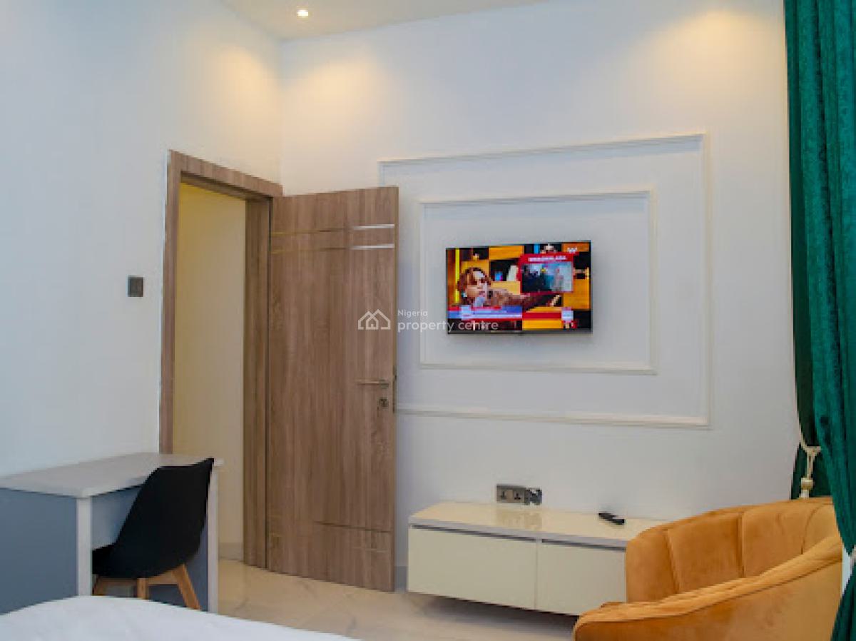 2 Bedroom Apartment, Surulere, Lagos, Flat / Apartment Short Let