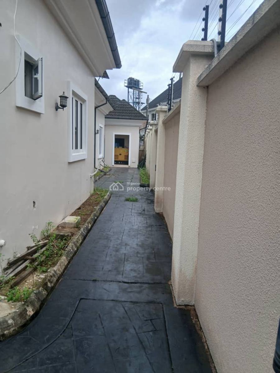 a Clean and Spacious Four (4) Detached Bungalow, Shelter Afrique Estate, Uyo, Akwa Ibom, Detached Bungalow for Rent