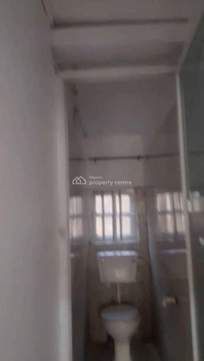 Lovely 2bedroom Flat, Olowoira Berger, Ojodu Berger, Ojodu, Lagos, Flat / Apartment for Rent