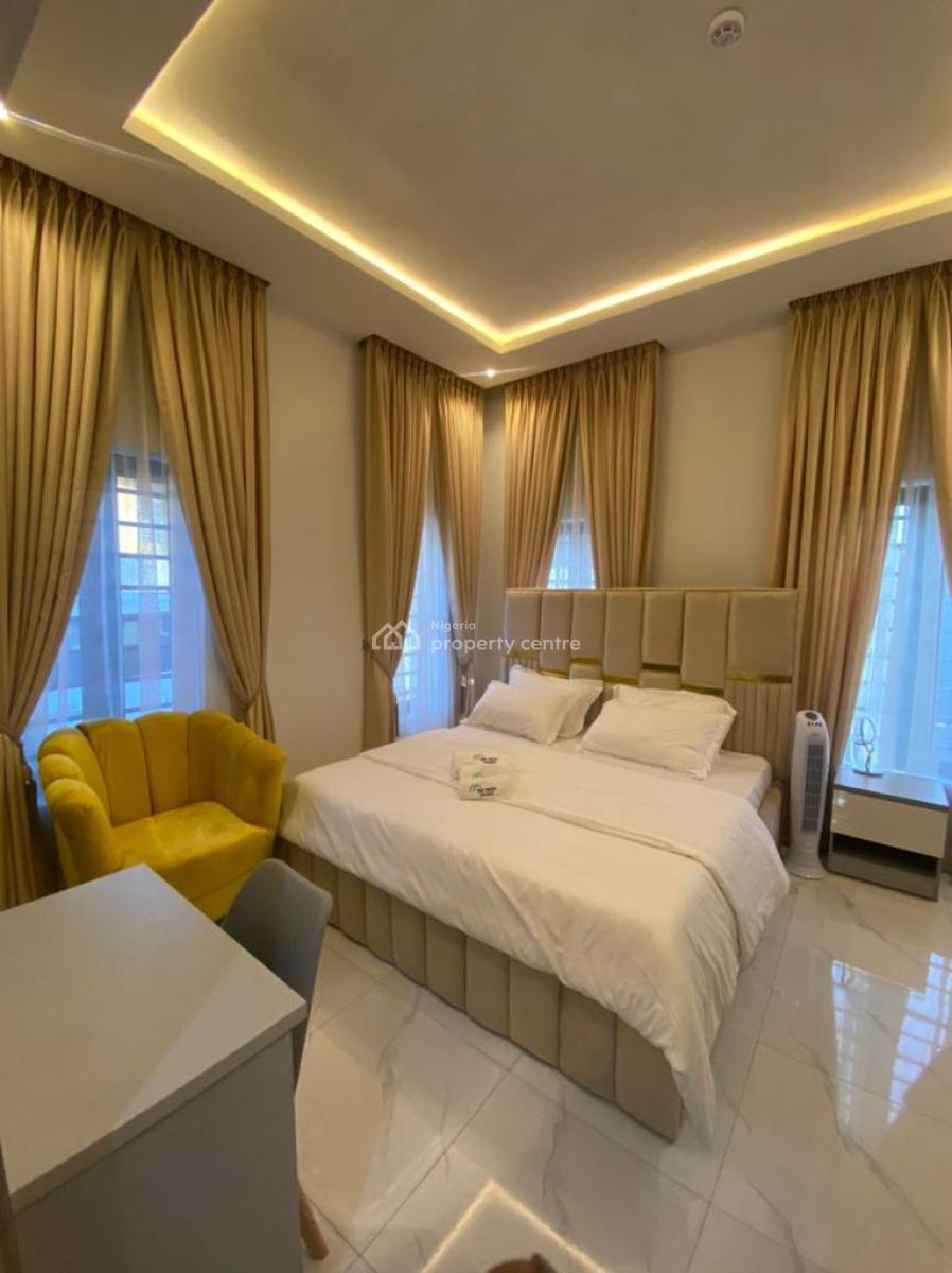 1 Bedroom Apartment, Surulere, Lagos, Mini Flat (room and Parlour) Short Let