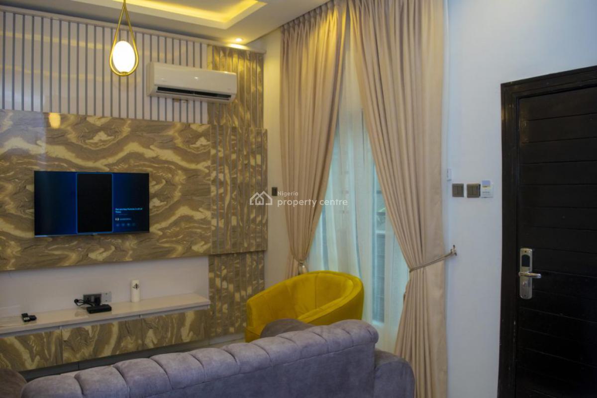 1 Bedroom Apartment, Surulere, Lagos, Mini Flat (room and Parlour) Short Let