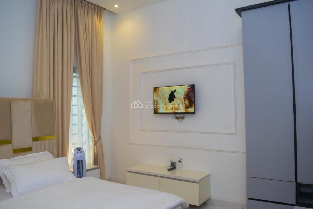 1 Bedroom Apartment, Surulere, Lagos, Mini Flat (room and Parlour) Short Let