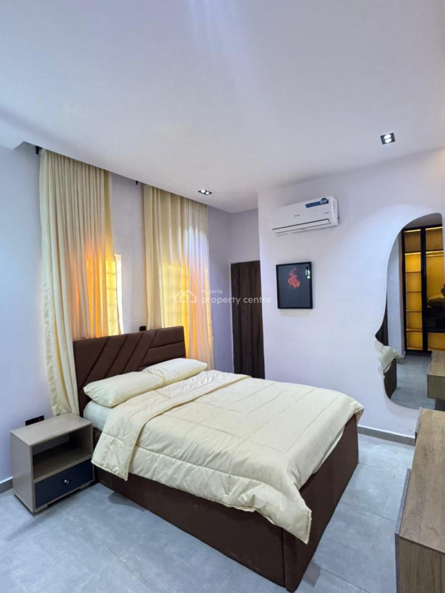 Fully Furnished 2 Bedroom Apartment in a Serene Neighborhood, Adelabu, Surulere, Lagos, Flat / Apartment Short Let