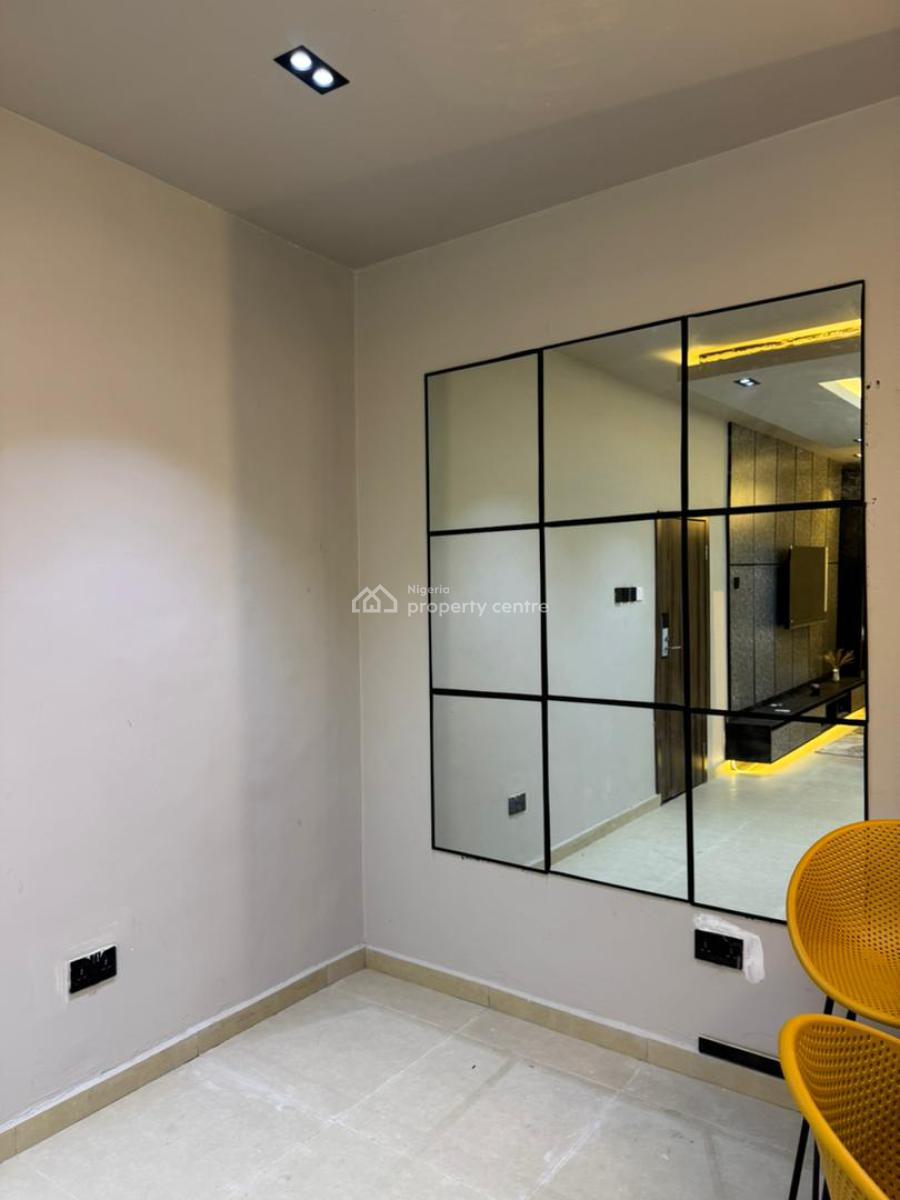 Fully Furnished 2 Bedroom Apartment in a Serene Neighborhood, Adelabu, Surulere, Lagos, Flat / Apartment Short Let