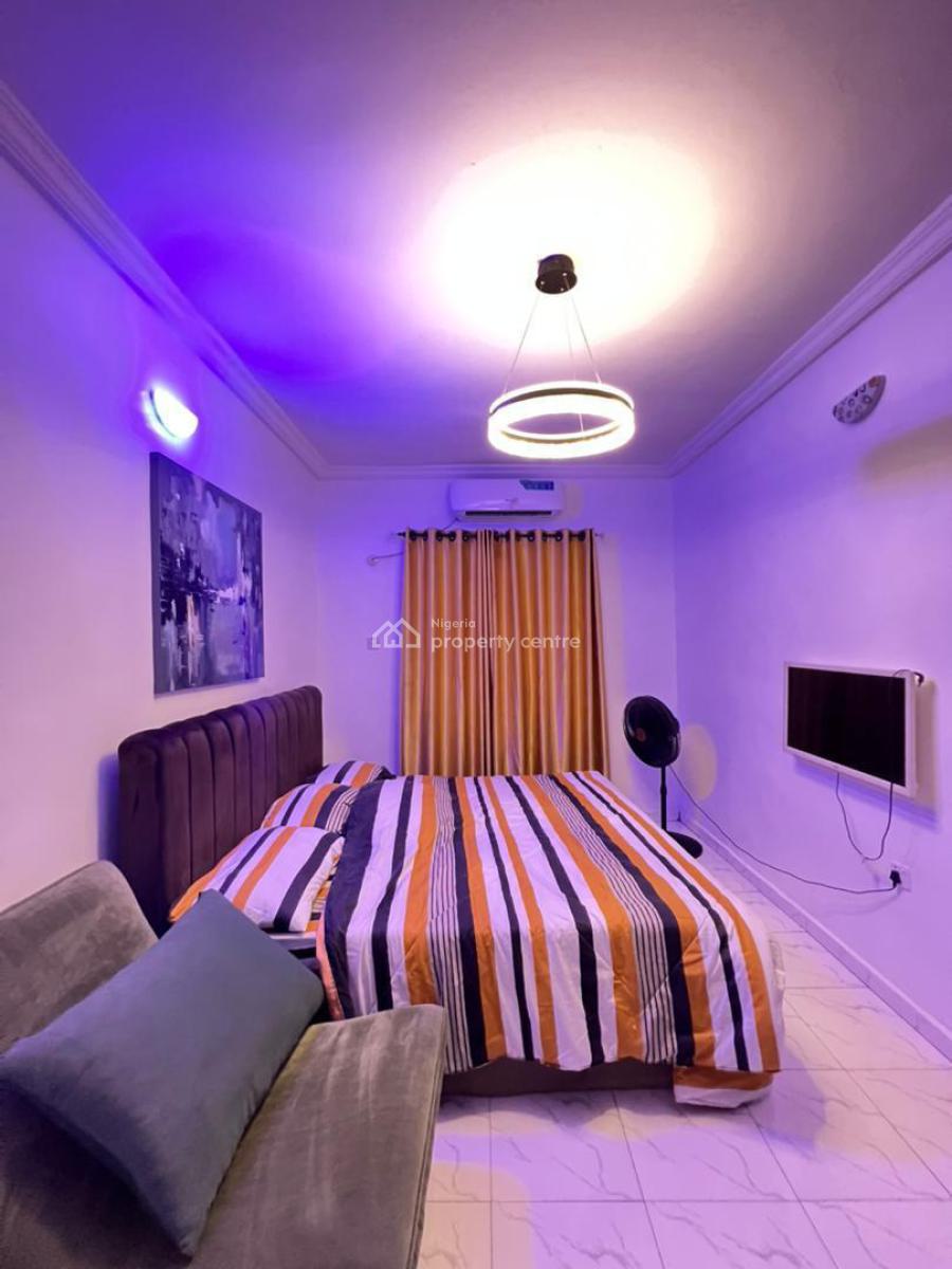 1 Bedroom Cozy Apartment in a Serene Neighborhood, Maryland, Lagos, Flat / Apartment Short Let