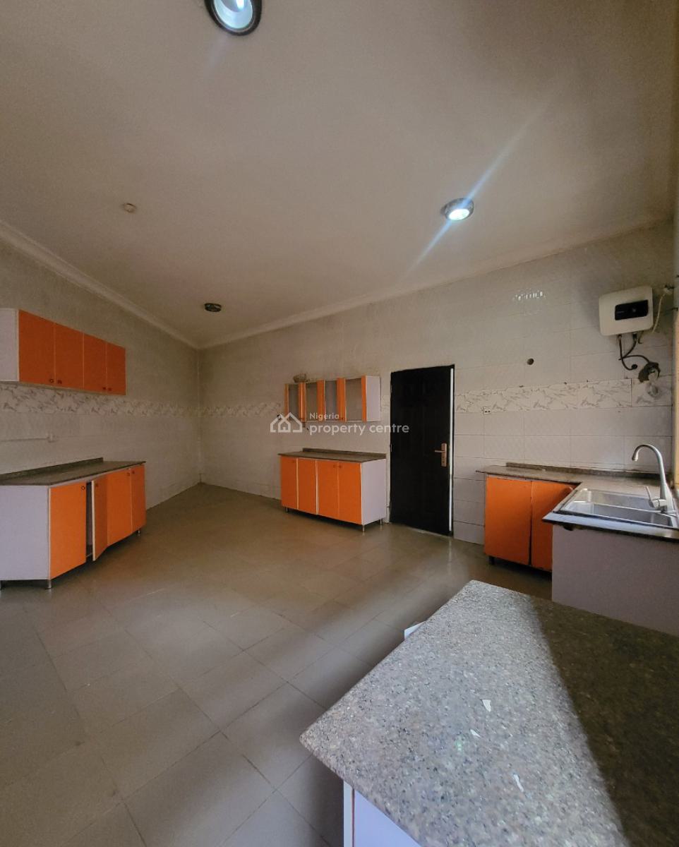 Luxurious Massive 3bedroom Flat, By American International School, Durumi, Abuja, Flat / Apartment for Rent