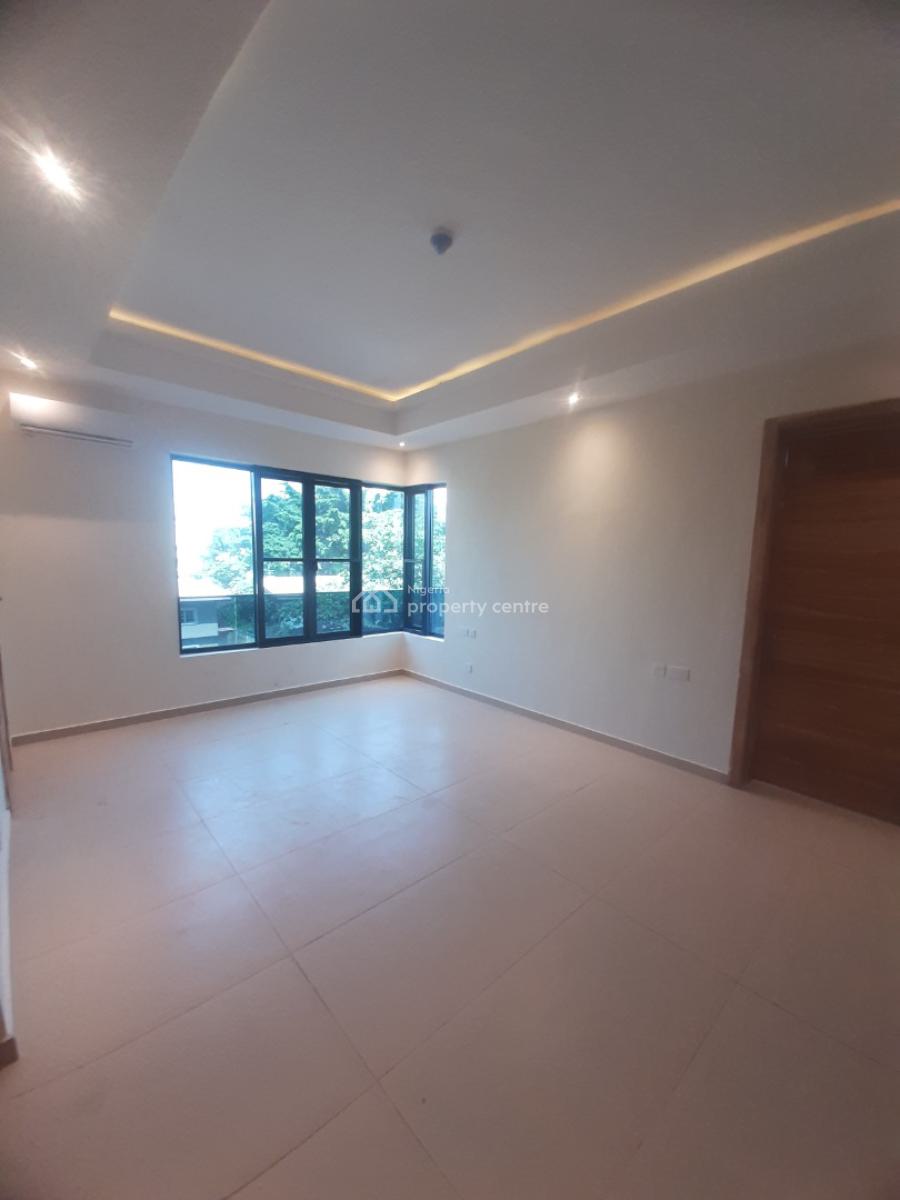 Newly Built and Serviced with 24/7 Power Supply 2 Bedroom En-suite Fla, Victoria Island (vi), Lagos, Flat / Apartment for Rent