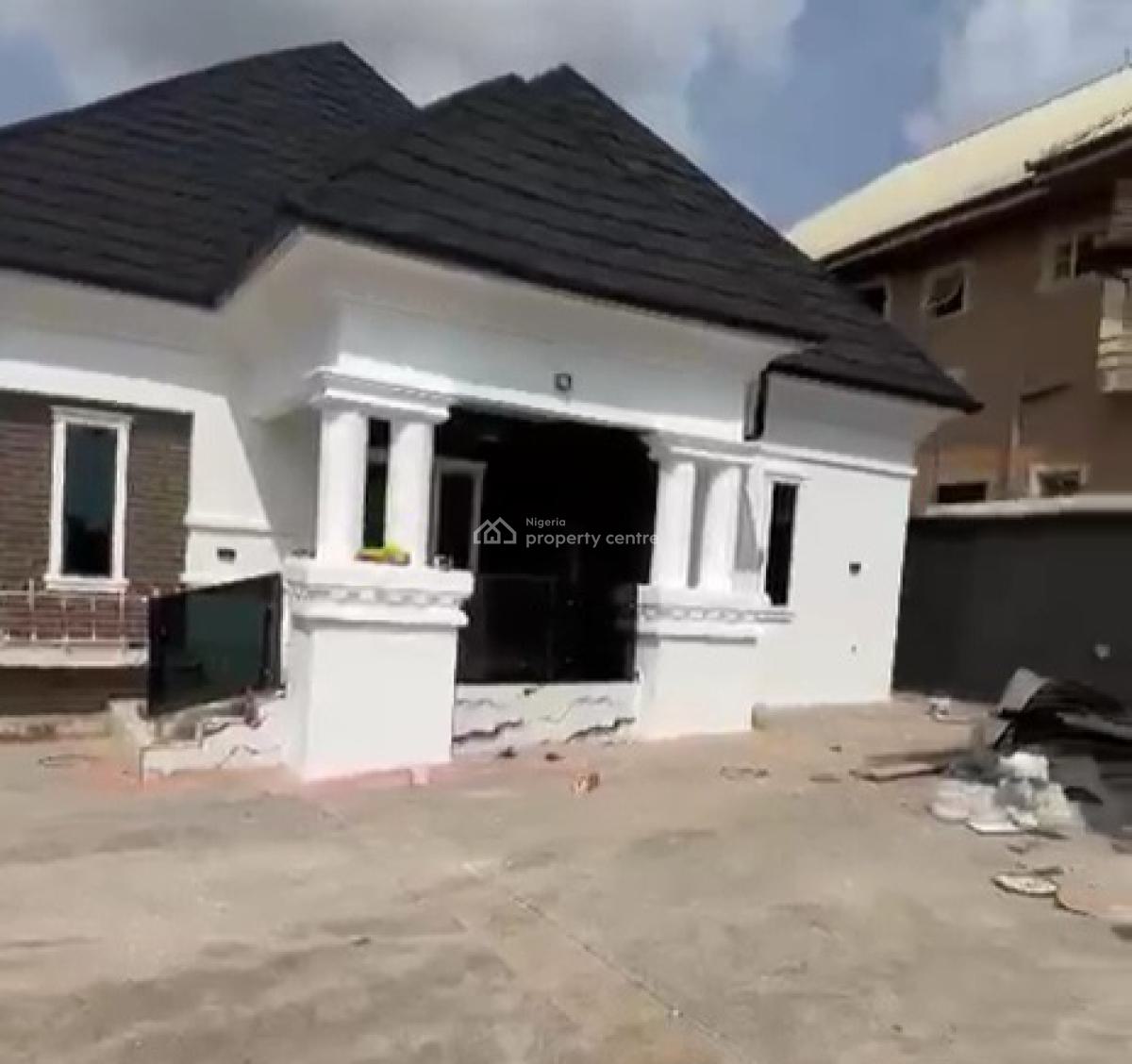 Luxury 4 Bedrooms Bungalow on 80ft By 100ft Land, Omogiate Street Off, Benin, Oredo, Edo, House for Sale