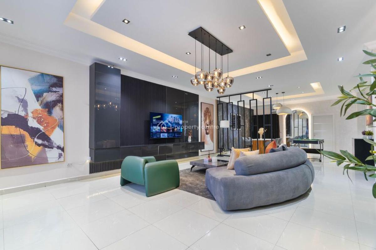 Luxurious 3 Bedroom with Pool, Snooker Board and Ps5, Lekki Phase 1, Lekki, Lagos, Flat / Apartment Short Let