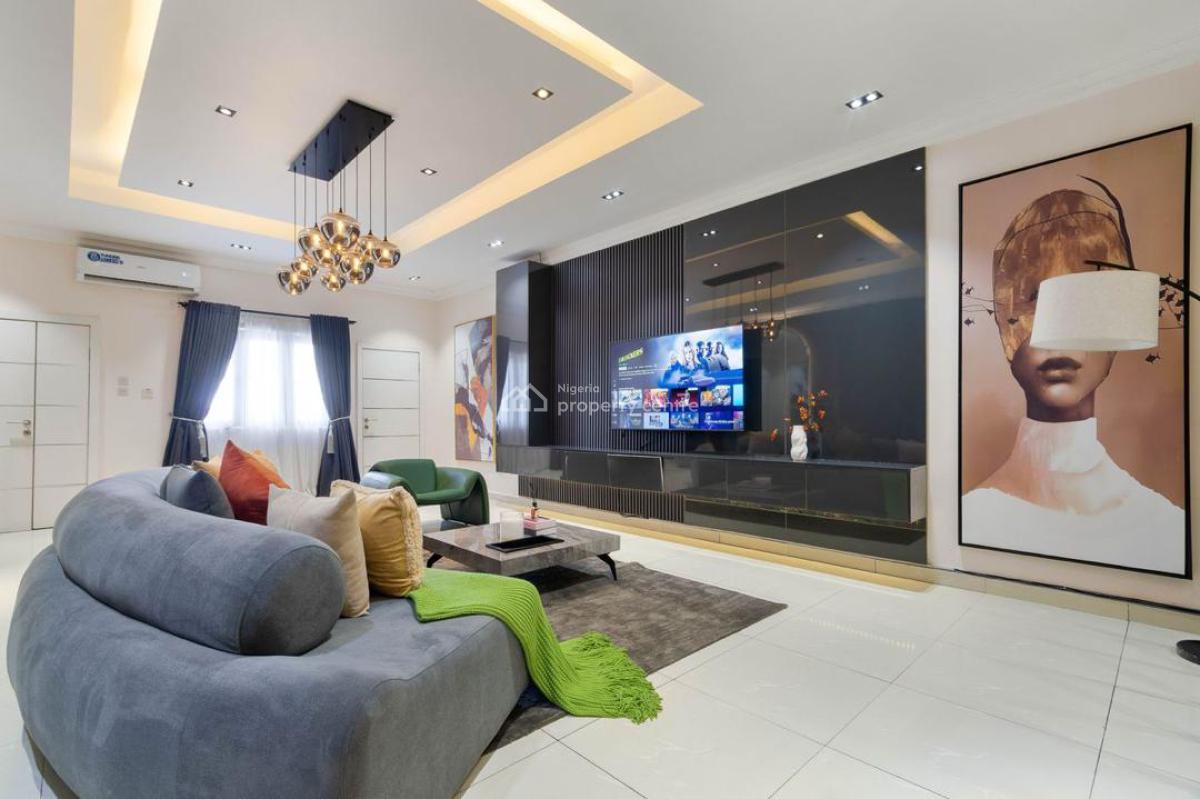 Luxurious 3 Bedroom with Pool, Snooker Board and Ps5, Lekki Phase 1, Lekki, Lagos, Flat / Apartment Short Let