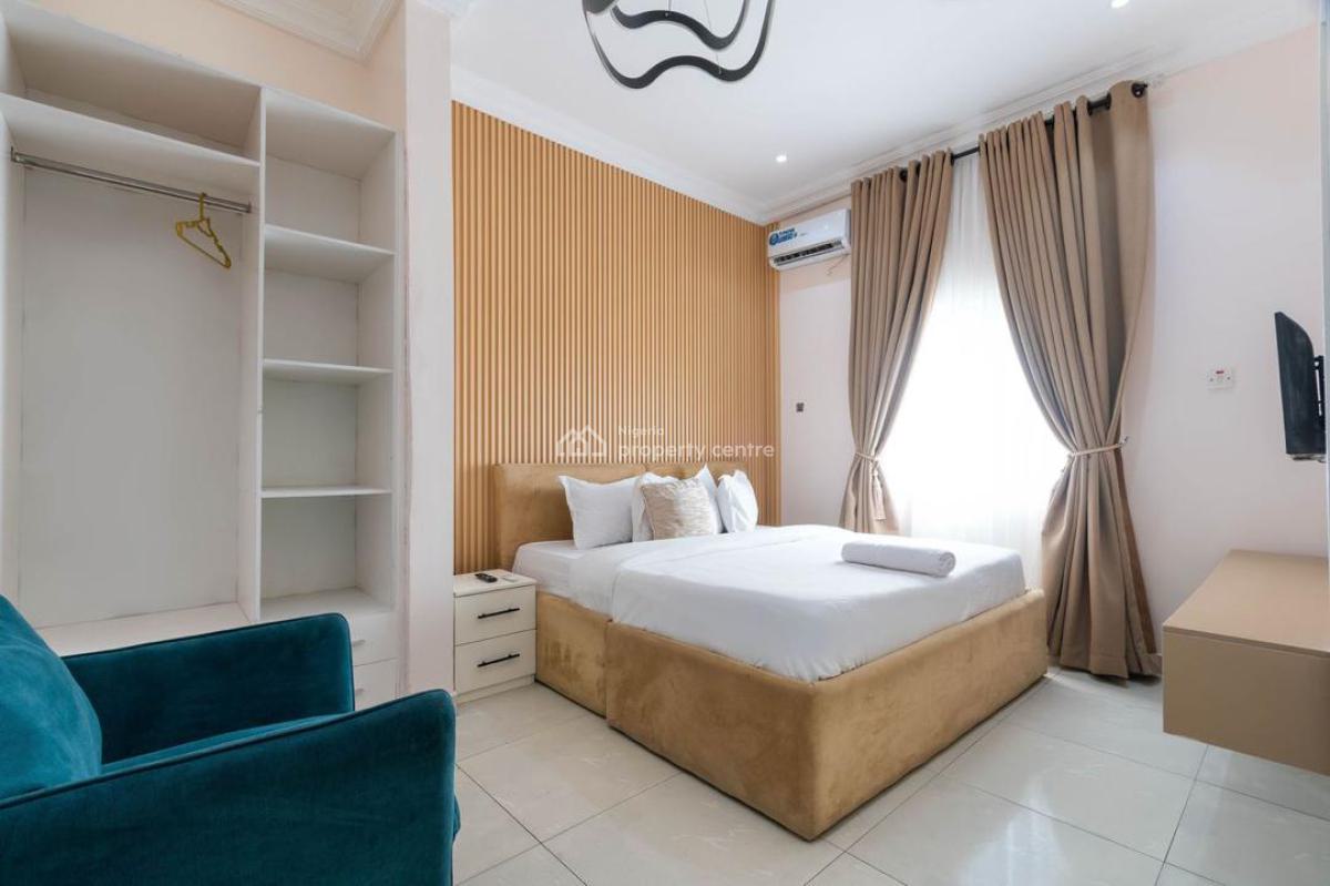 Luxurious 3 Bedroom with Pool, Snooker Board and Ps5, Lekki Phase 1, Lekki, Lagos, Flat / Apartment Short Let