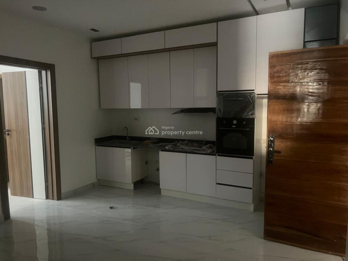 Newly Built 1 Bedroom Apartment with Swimming Pool & Gym., Lekki Phase 1, Lekki, Lagos, Mini Flat (room and Parlour) for Sale