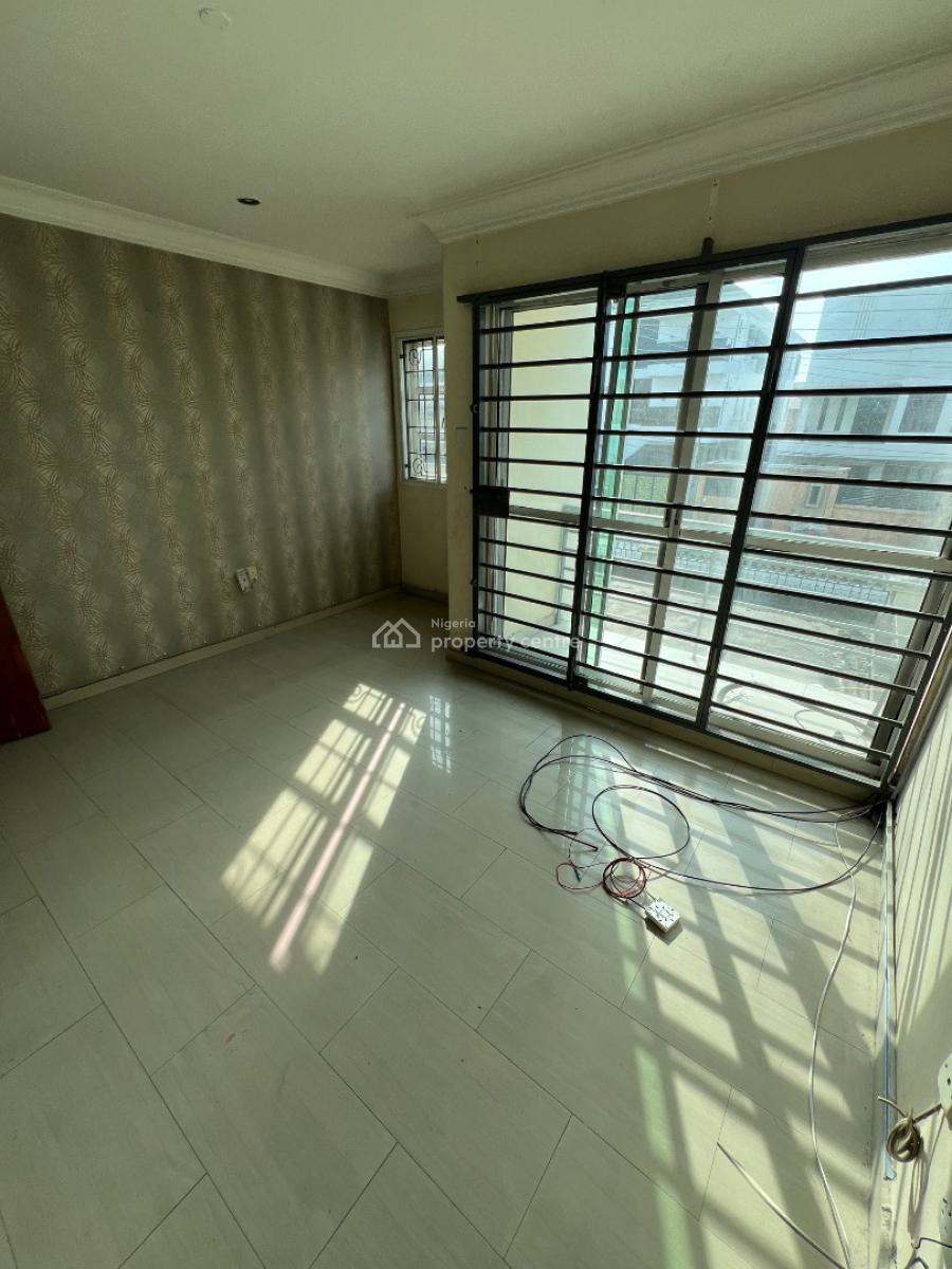 5-bedroom Semi-detached Duplex (residential Or Commercial Use Allowed), Lekki Phase 1, Lekki, Lagos, House for Rent