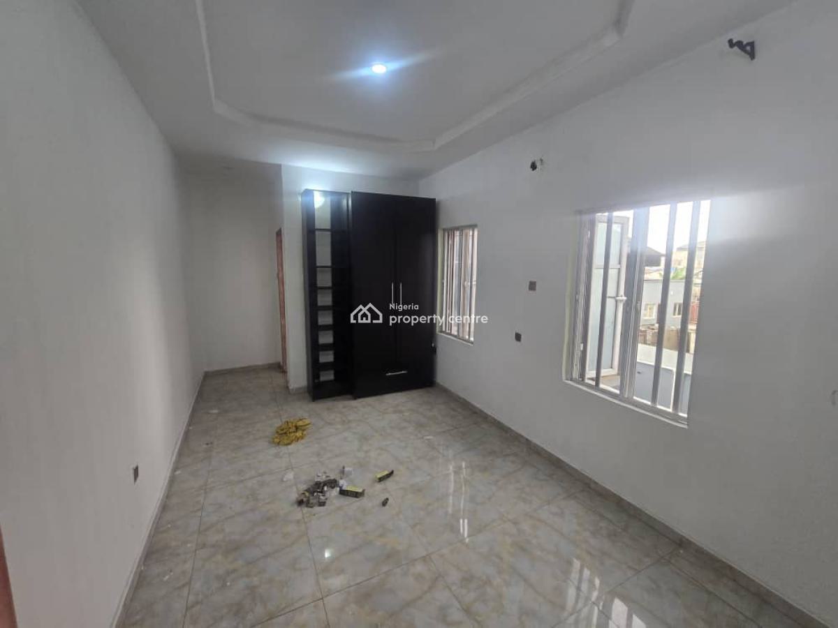 2 Bedroom Flat, Lekki Phase 1, Lekki, Lagos, Flat / Apartment for Rent