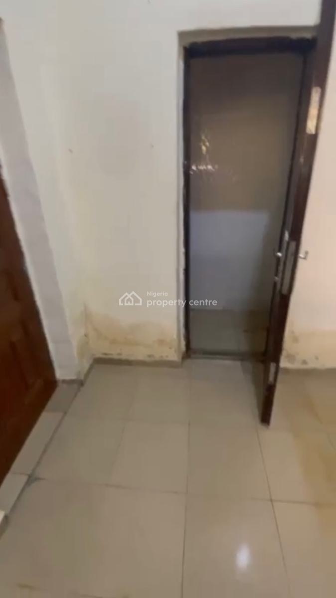Spacious Bq Apt  Stable Power Supply,, Spg, Ologolo, Lekki, Lagos, Flat / Apartment for Rent