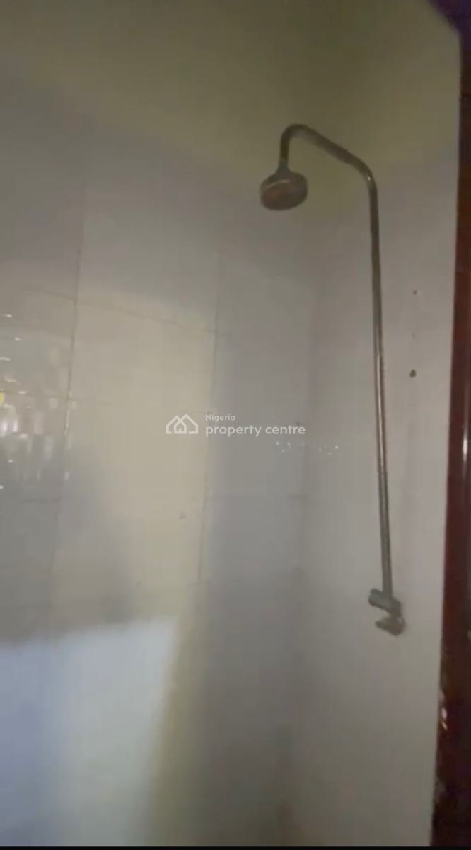 Spacious Bq Apt  Stable Power Supply,, Spg, Ologolo, Lekki, Lagos, Flat / Apartment for Rent