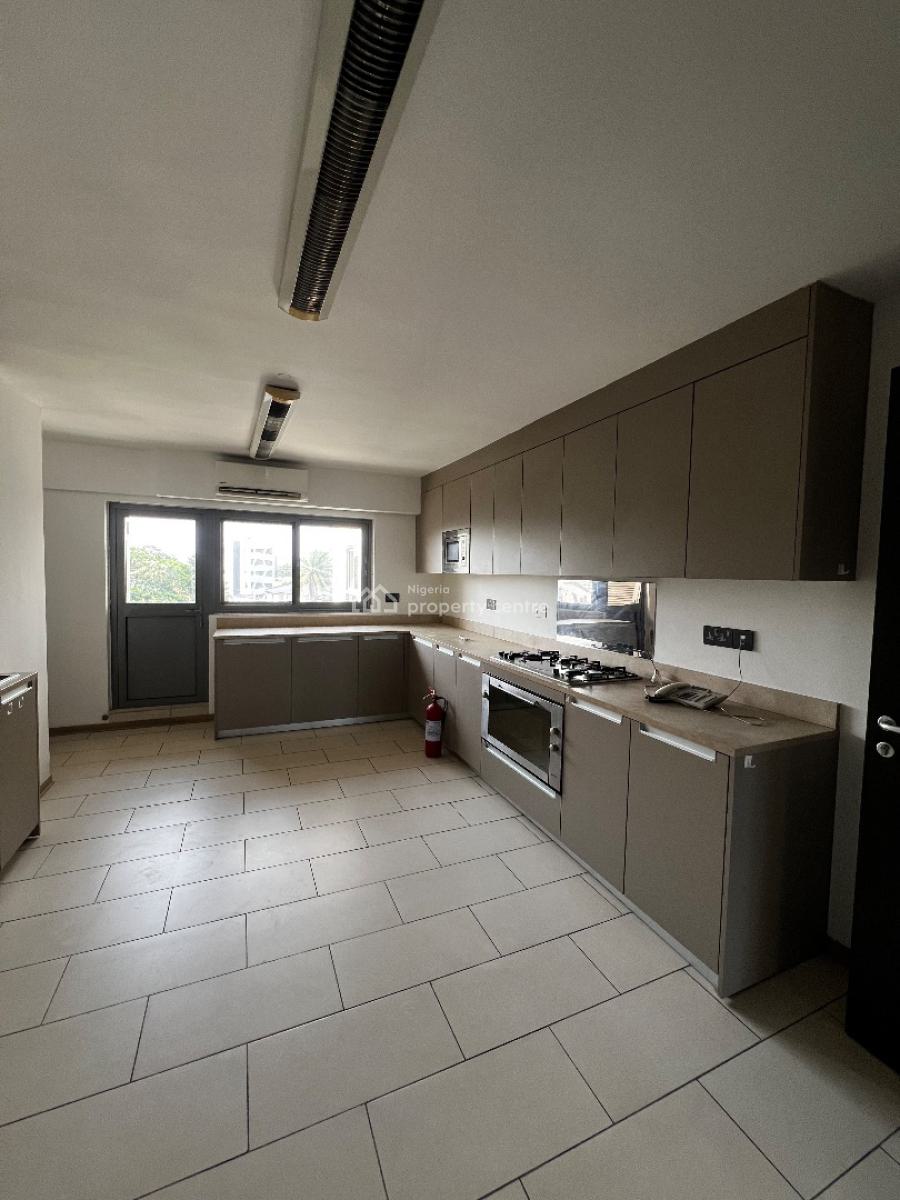 Luxurious Waterfront 3 Bedroom Apartments with Bq, Off Awolowo Road, Ikoyi, Lagos, Flat / Apartment for Rent