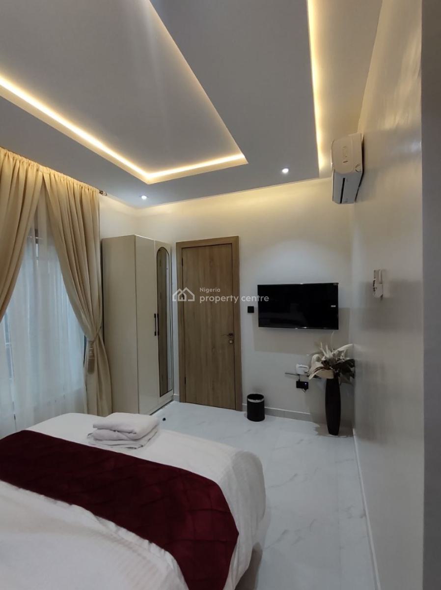 2 Bedroom Apartment with Breakfast, Ladoke Akintola Road, Ikeja Gra, Ikeja, Lagos, Flat / Apartment Short Let