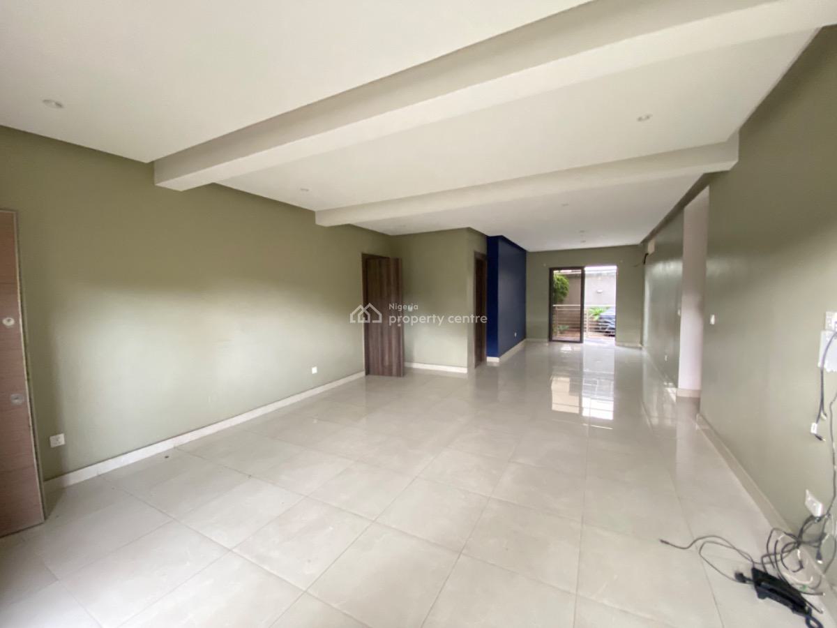 Well Maintained 3 Bedrooms Flat with 1 Bq, Ikoyi, Lagos, Flat / Apartment for Rent