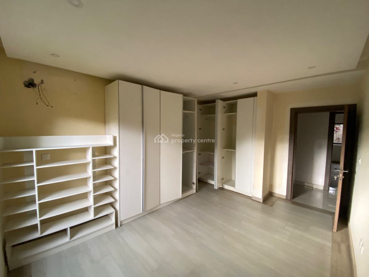 Well Maintained 3 Bedrooms Flat with 1 Bq, Ikoyi, Lagos, Flat / Apartment for Rent