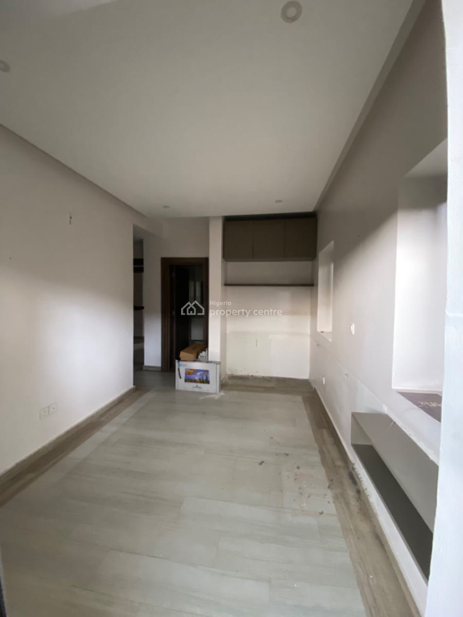 Well Maintained 3 Bedrooms Flat with 1 Bq, Ikoyi, Lagos, Flat / Apartment for Rent