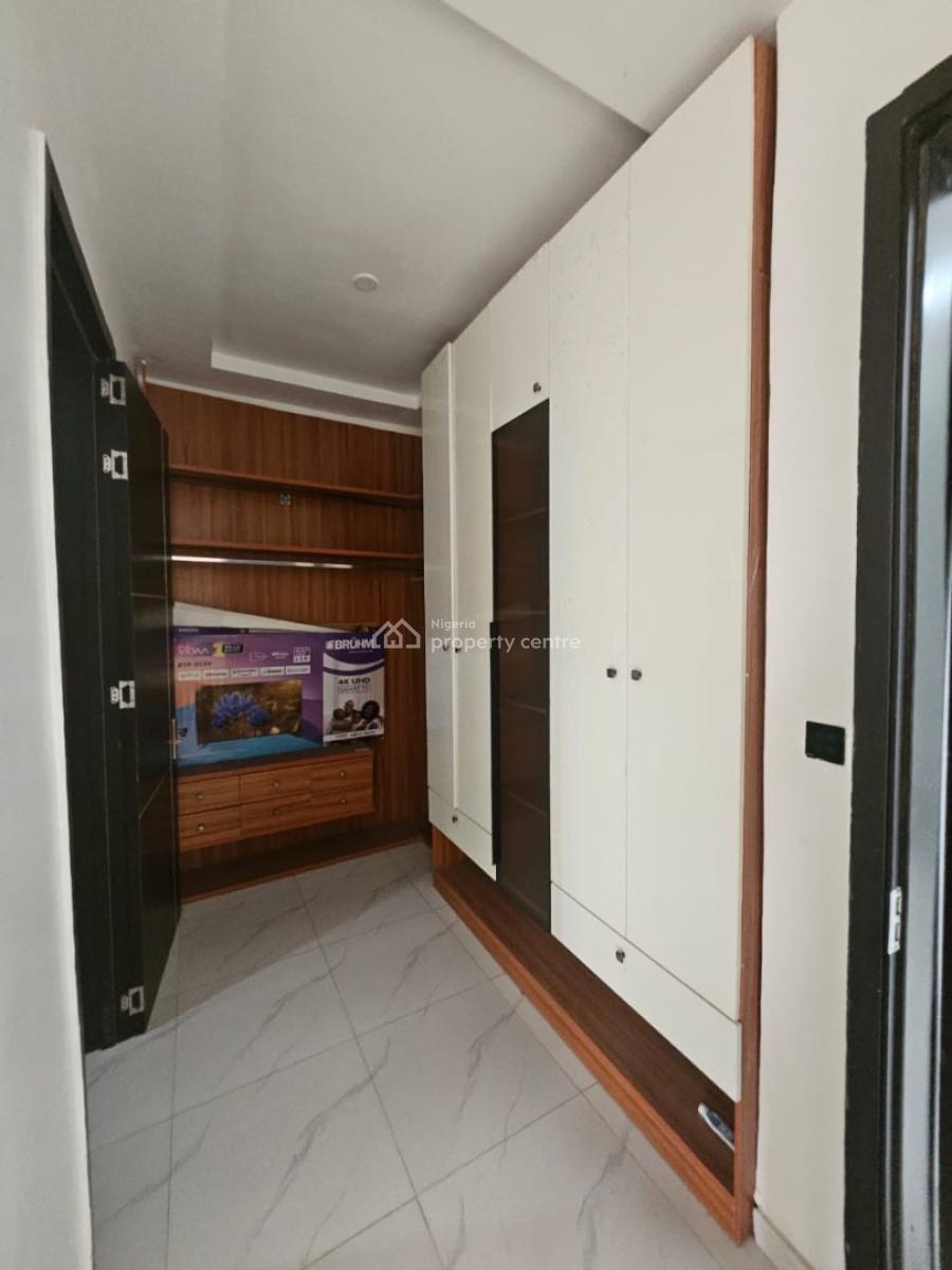 Well-fitted Two-bedroom Duplex, Chevron Toll Gate, Lekki, Lagos, Terraced Duplex for Sale