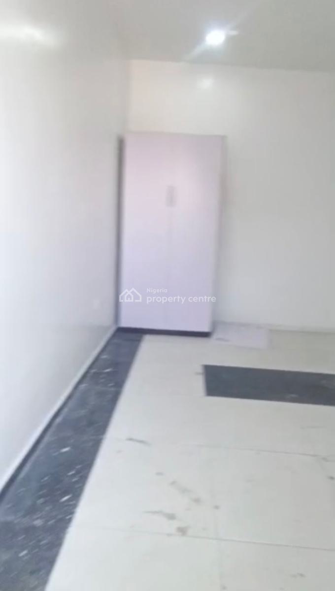 Standard and Specious Studio Apartment Available, Chevyview Estate Chevron, Lekki, Lagos, Flat / Apartment for Rent