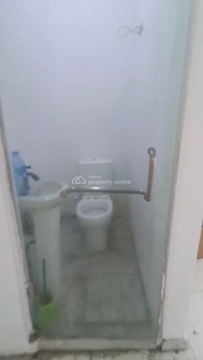 Standard and Specious Studio Apartment Available, Chevyview Estate Chevron, Lekki, Lagos, Flat / Apartment for Rent