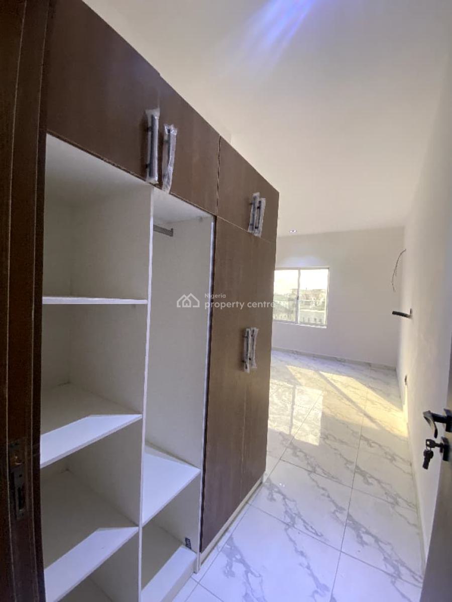 Lovely 2 Bedroom  Apartment with Swimming Pool in a Secure Estate, Ikate, Lekki, Lagos, Flat / Apartment for Rent