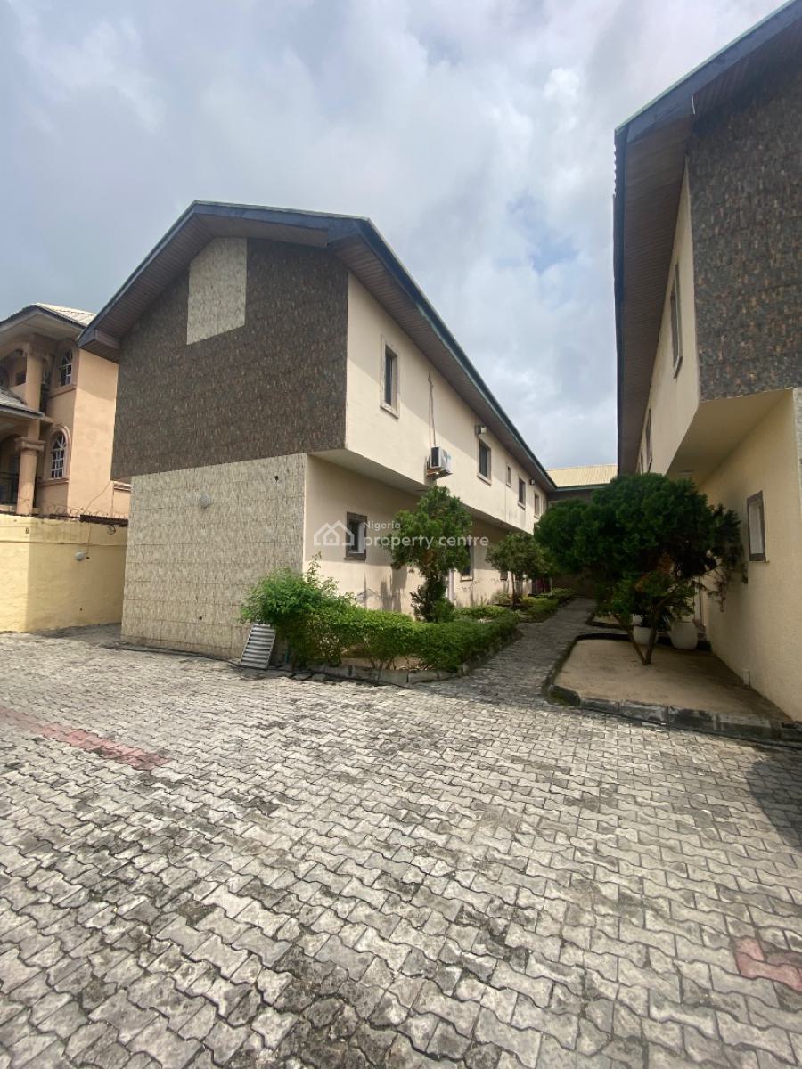 4 Units of 3-bedroom Maisonette on 1.100sqm, Omorinre Johnson Street, Lekki Phase 1, Lekki, Lagos, Terraced Duplex for Sale