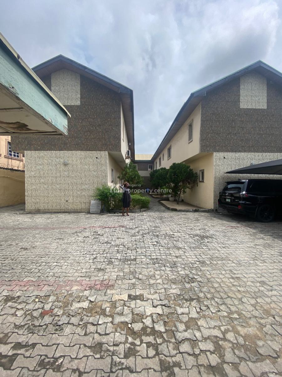 4 Units of 3-bedroom Maisonette on 1.100sqm, Omorinre Johnson Street, Lekki Phase 1, Lekki, Lagos, Terraced Duplex for Sale