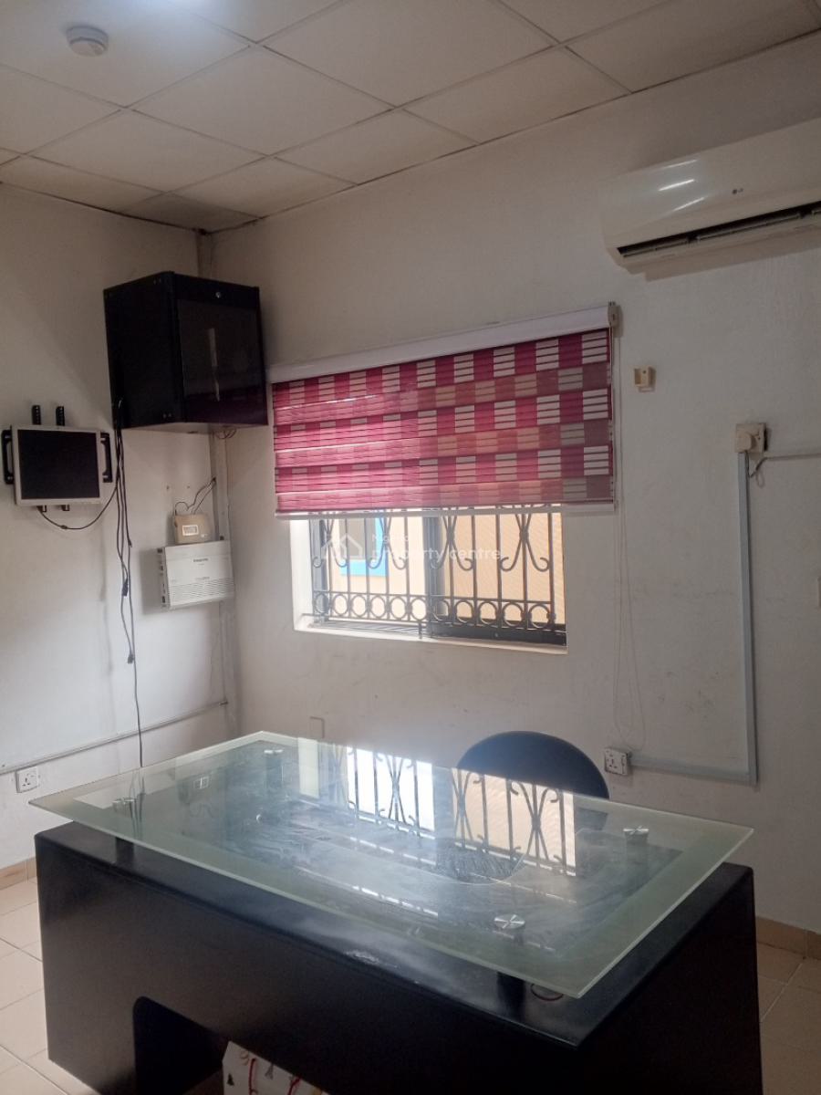Comfortable Office Space, Ikota Villa Estate, Lekki, Lagos, Office Space for Rent