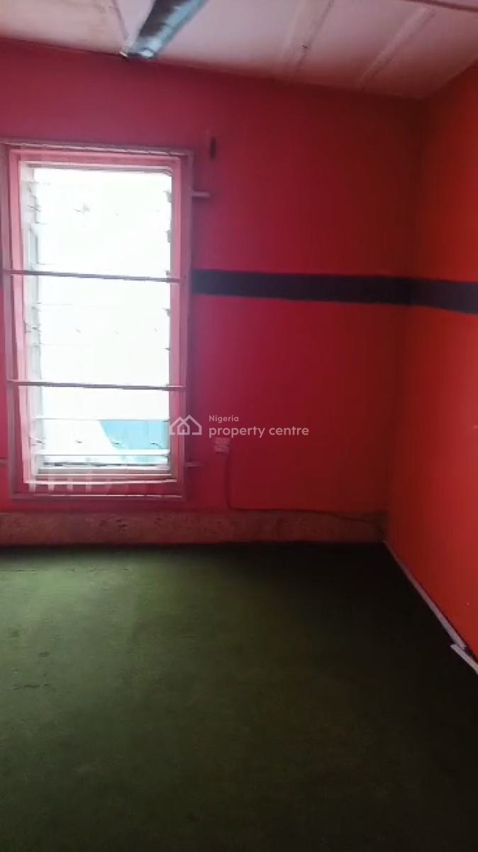 Compact 2 Bedroom Apartment (upstairs), Off Toyin Street, Ikeja, Lagos, Flat / Apartment for Rent