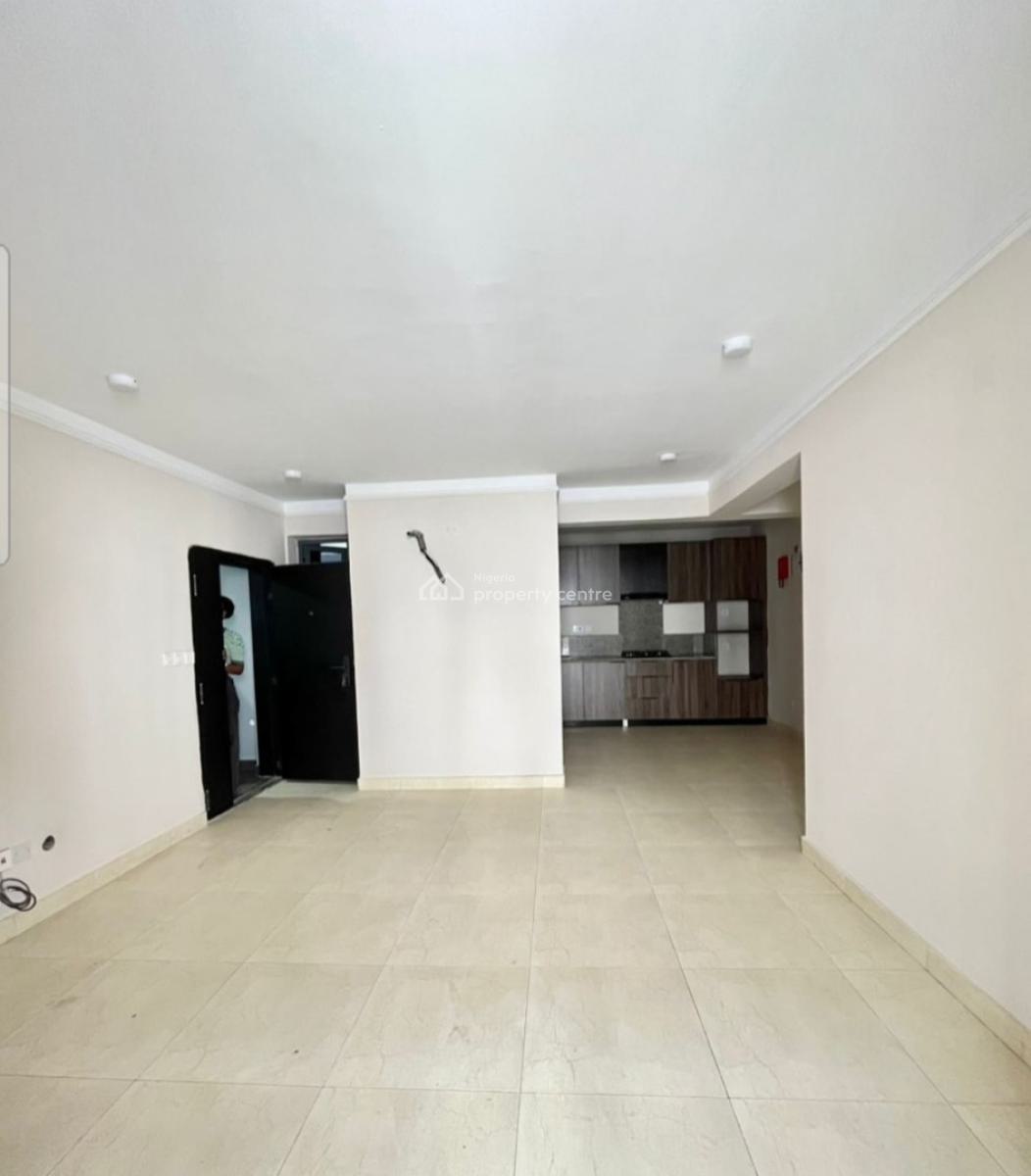 Brand New and Serviced 2 Bedroom En-suite Flat with Fitted Open Kitche, Before Chevron Drive 2nd Toll Gate Axis, Osapa, Lekki, Lagos, Flat / Apartment for Rent