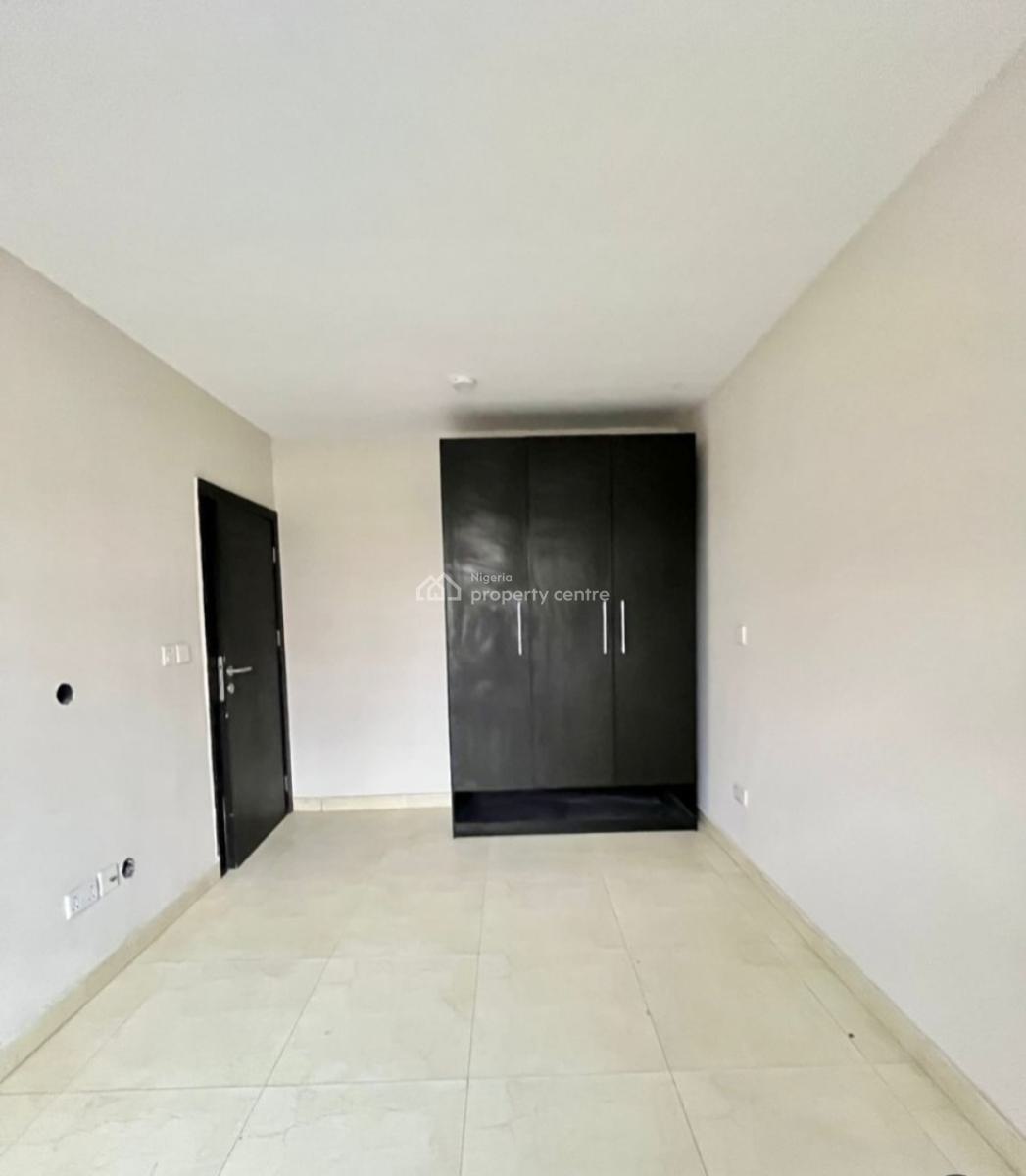 Brand New and Serviced 2 Bedroom En-suite Flat with Fitted Open Kitche, Before Chevron Drive 2nd Toll Gate Axis, Osapa, Lekki, Lagos, Flat / Apartment for Rent
