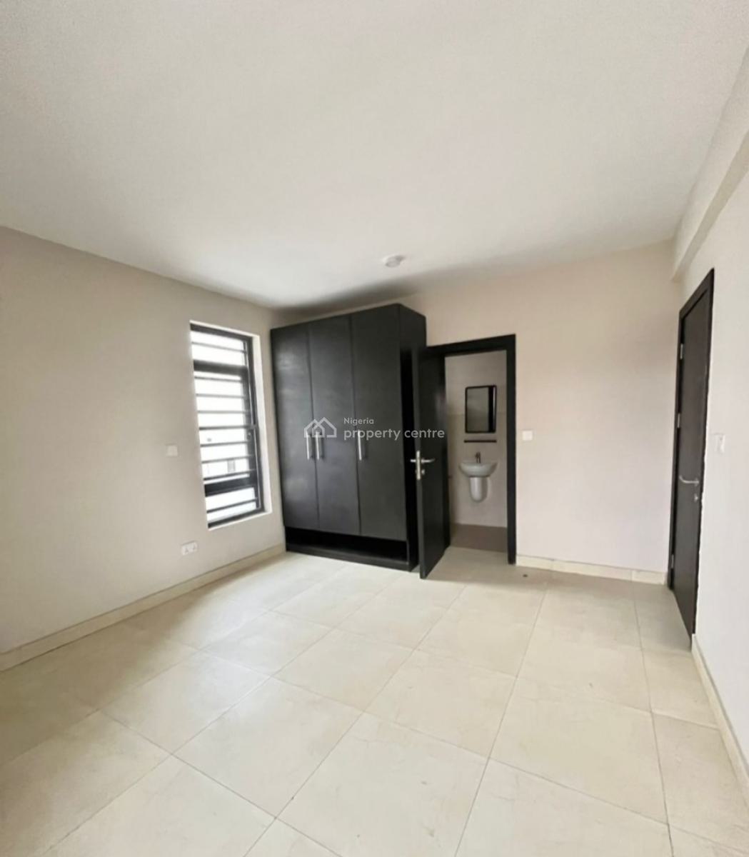 Brand New and Serviced 2 Bedroom En-suite Flat with Fitted Open Kitche, Before Chevron Drive 2nd Toll Gate Axis, Osapa, Lekki, Lagos, Flat / Apartment for Rent