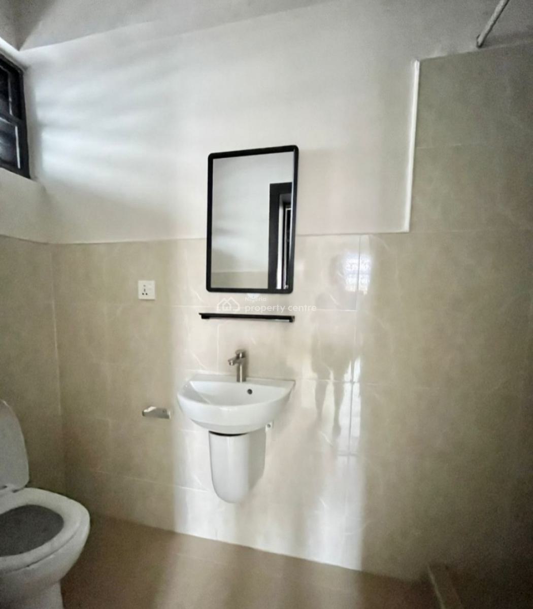 Brand New and Serviced 2 Bedroom En-suite Flat with Fitted Open Kitche, Before Chevron Drive 2nd Toll Gate Axis, Osapa, Lekki, Lagos, Flat / Apartment for Rent
