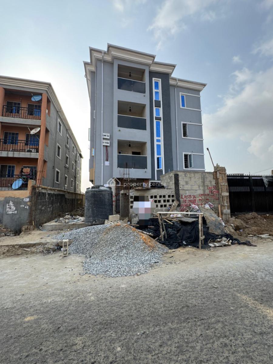 Newly Built 1 & 2 Bedroom Apartment, Behind Oba Palace Surulere, Itire, Lagos, Block of Flats for Sale