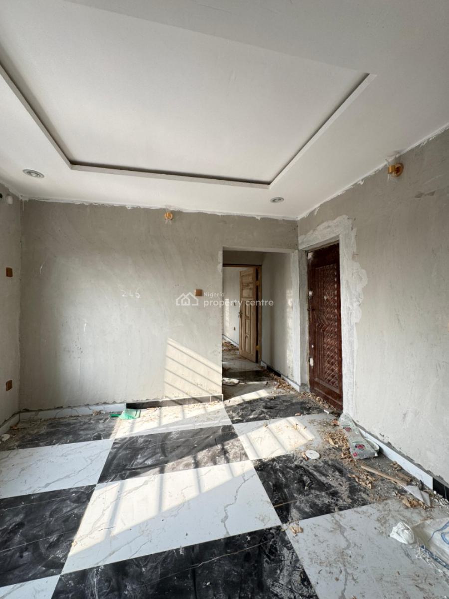 Newly Built 1 & 2 Bedroom Apartment, Behind Oba Palace Surulere, Itire, Lagos, Block of Flats for Sale