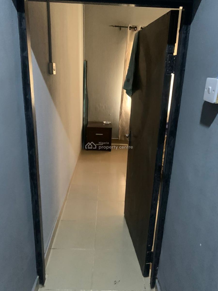 Lovely & Neat 3 Bedroom Apartment, Off Toyin Street, Ikeja, Lagos, Flat / Apartment for Rent